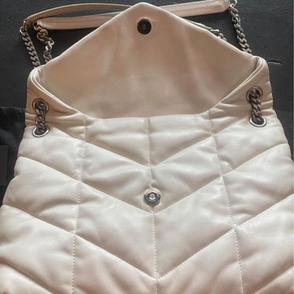 Yves Saint Laurent - Picture 5 of 13